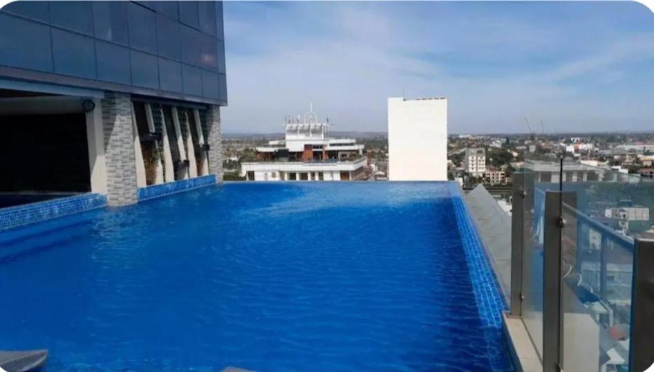 One Euphoria Prime Suite Hotel Angeles Ngoại thất bức ảnh