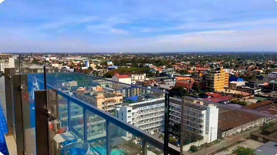 One Euphoria Prime Suite Hotel Angeles Ngoại thất bức ảnh