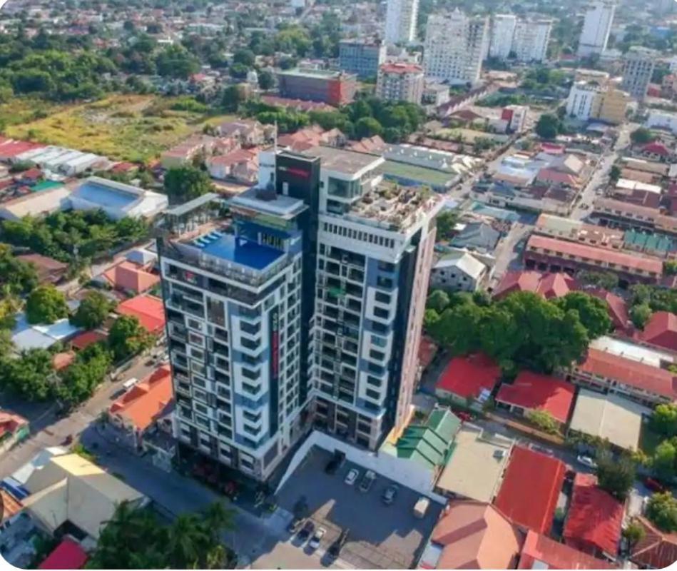 One Euphoria Prime Suite Hotel Angeles Ngoại thất bức ảnh